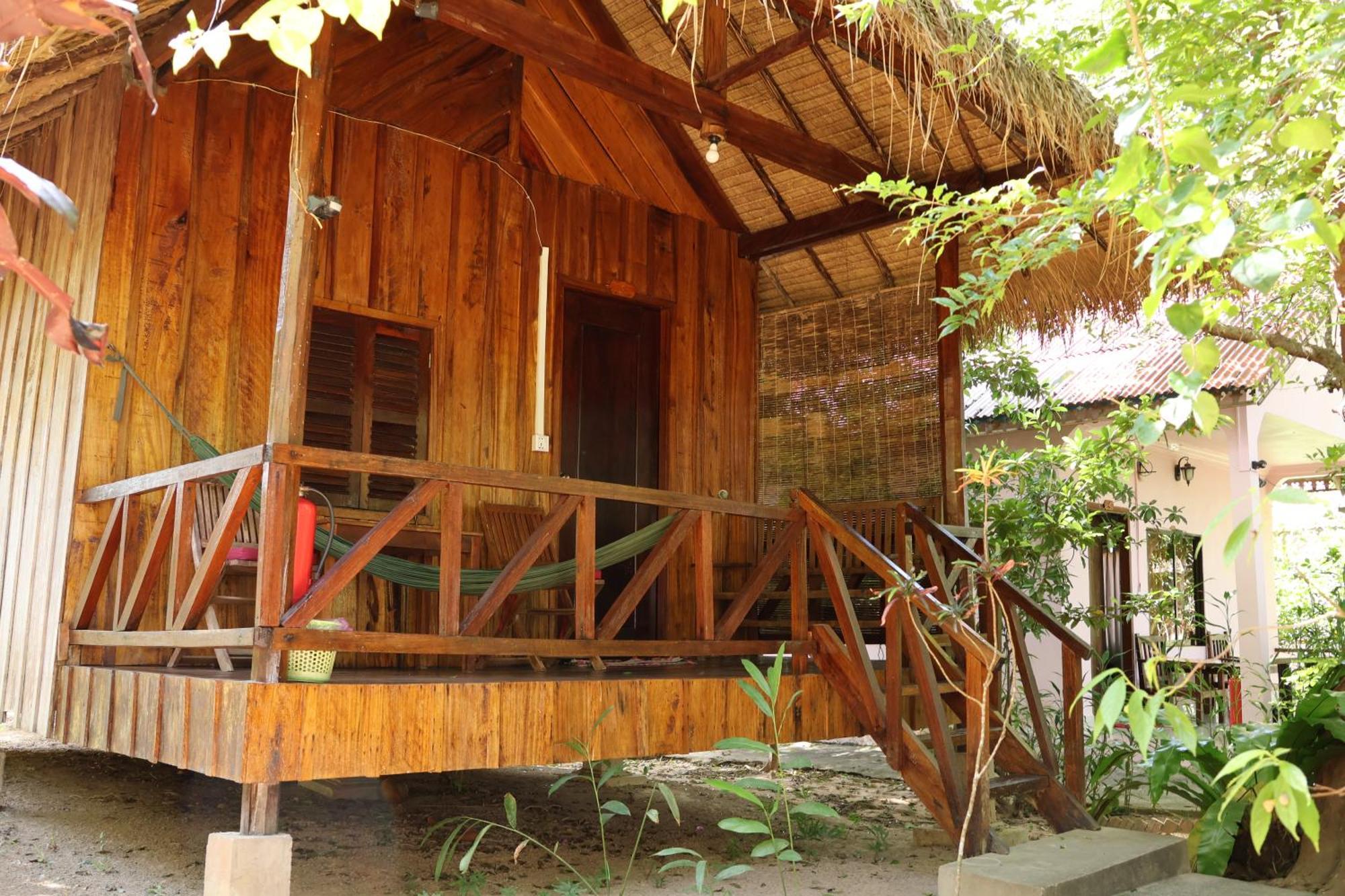 Bird of Paradise Bungalows Kep Bagian luar foto