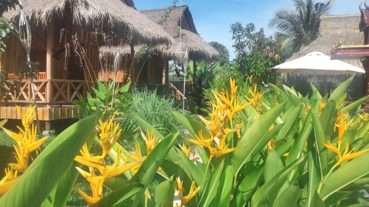 Bird of Paradise Bungalows Kep Ruang foto